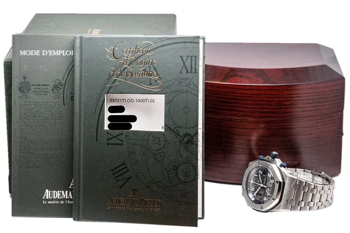 Audemars Piguet Royal Oak Offshore Titan 25721TI.OO.1000TI.02 worn Full Set