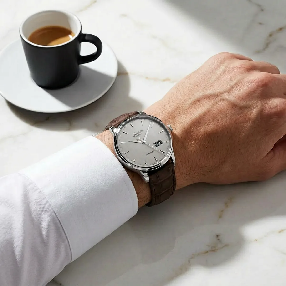 Glashütte Original Senator Excellence Edelstahl grau 1-36-03-03-02-31 neuwertig Wristshot