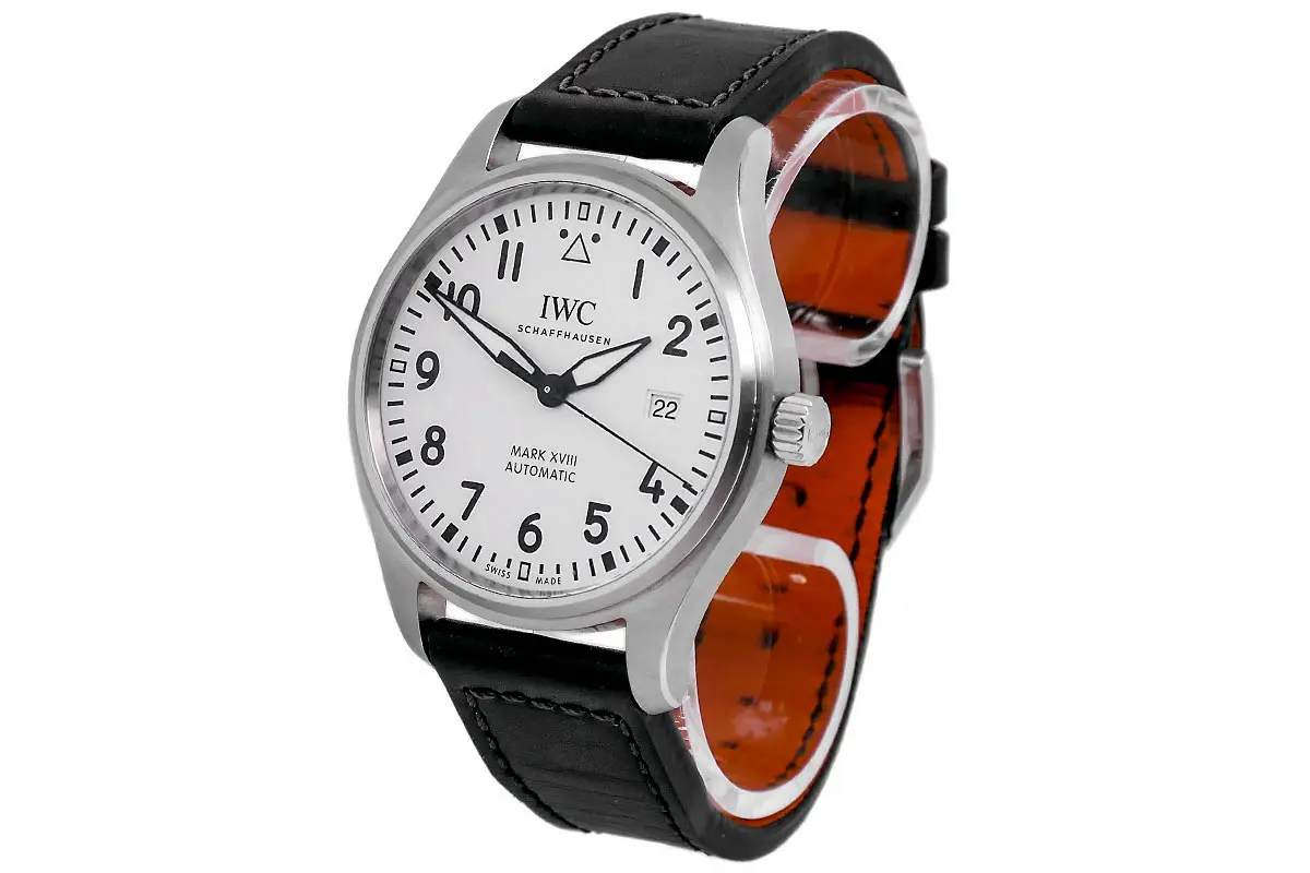 IWC Pilot's Watch Mark XVIII IW327002 Gehäuseseite Krone