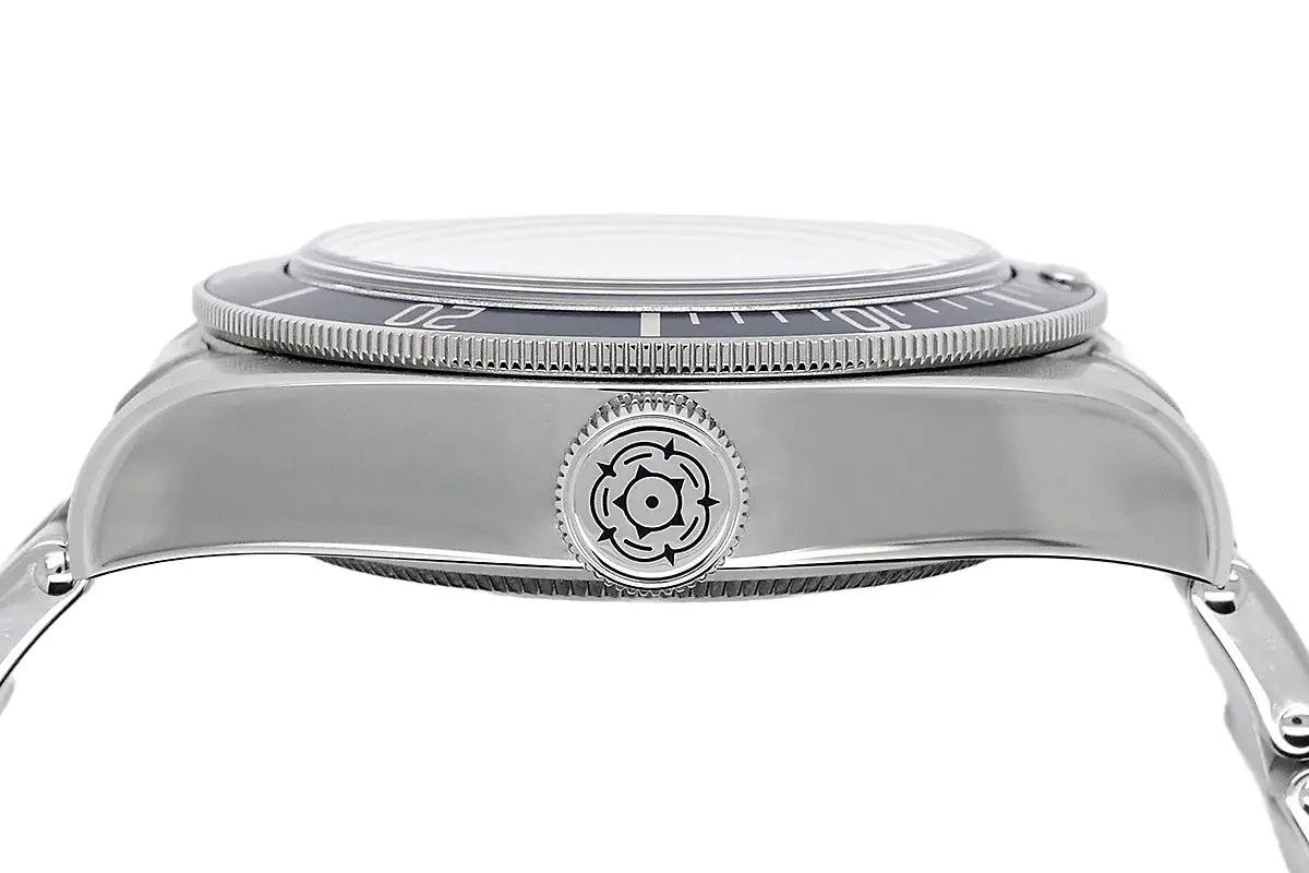 Tudor Black Bay Big Crown Rose Logo Detail