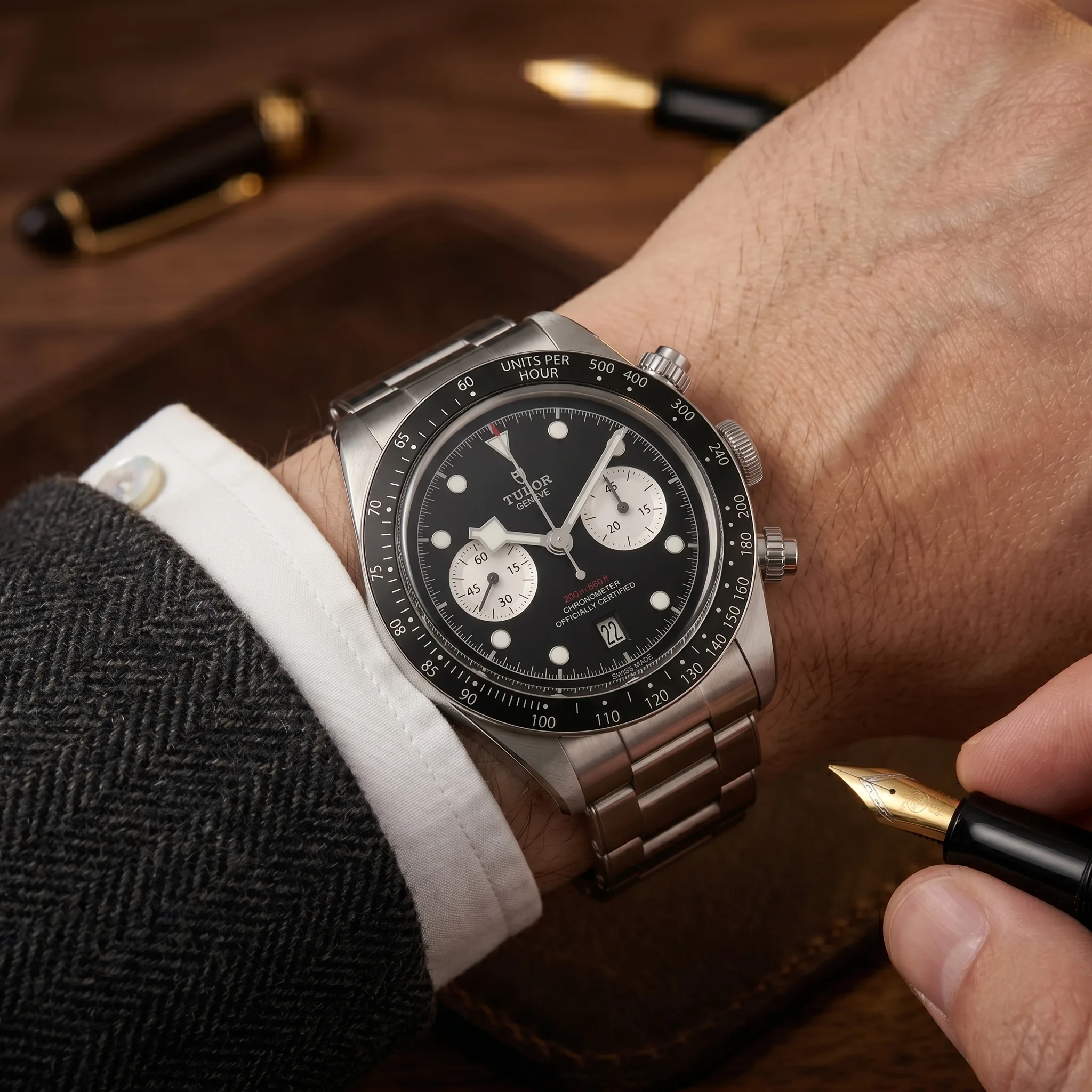 Tudor Black Bay Chronograph Reverse Panda M79360N Schwarz Wristshot