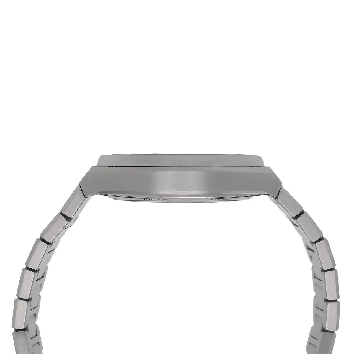 Zenith Defy Classic Titanium Caliber Elite 670SK Ref. 95.9000.670/51.M9000 Flank Zenith Defy Classic Titanium Caliber Elite 670SK Ref. 95.9000.670/51.M9000 Flank